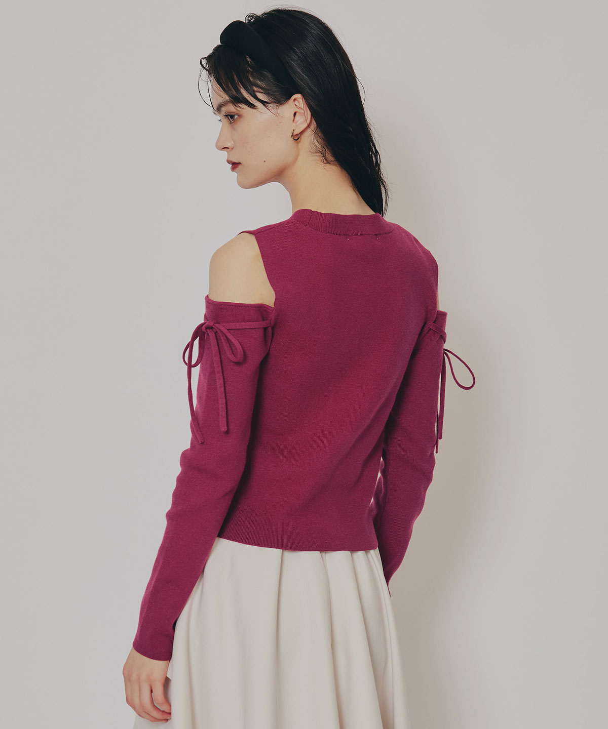 リボンオフショルダーニットトップス