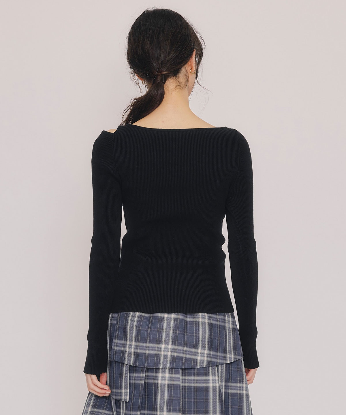 アシンメトリーレイヤードライクニットプルオーバー