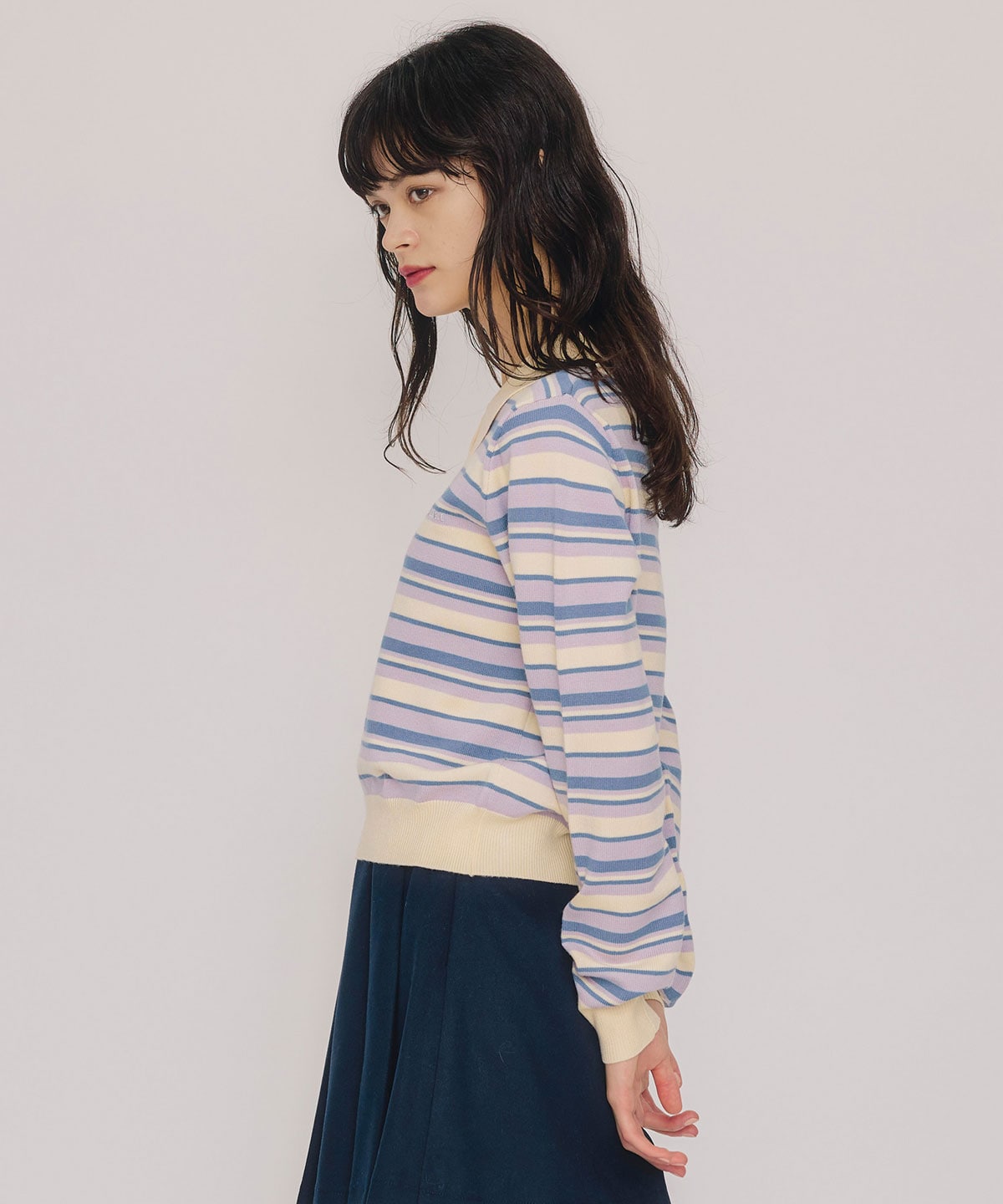 マルチボーダーロゴニットプルオーバー