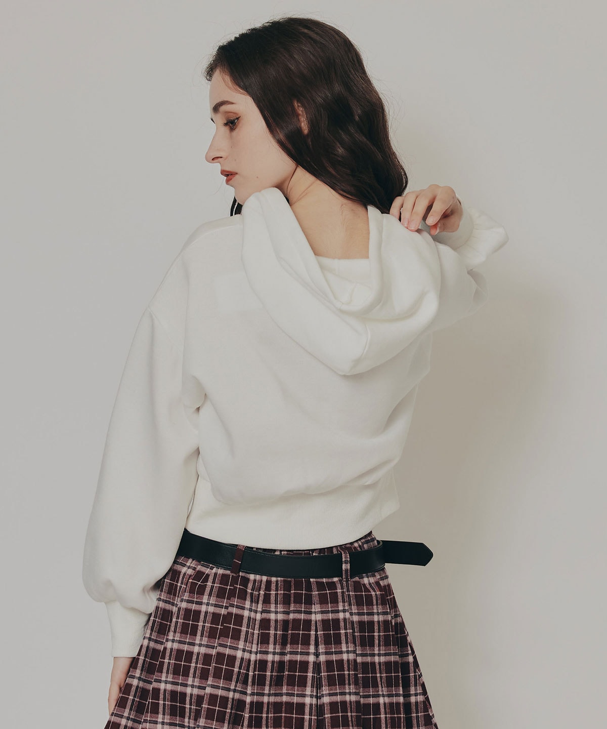 Azelyコンパクトフーディ