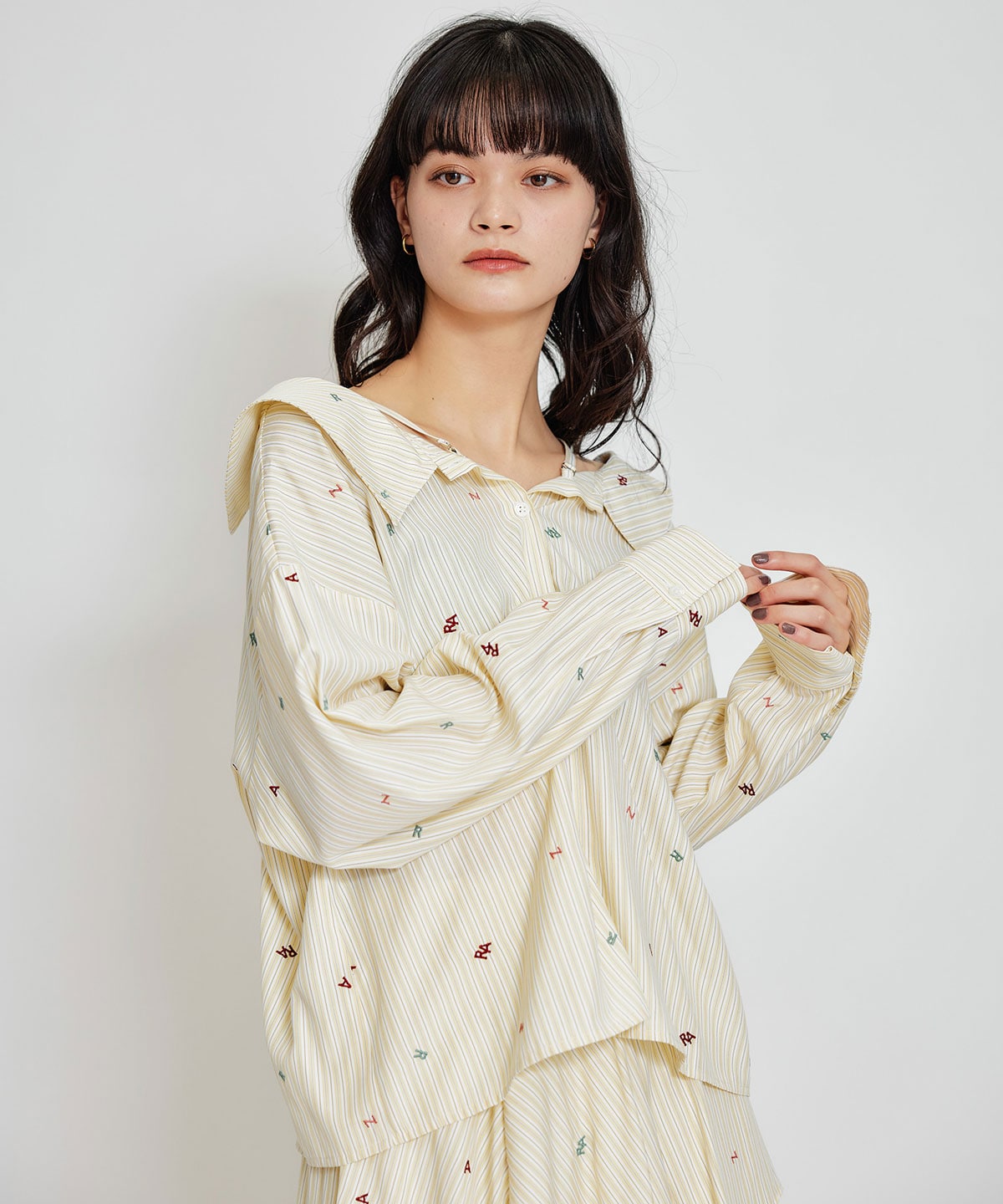 【セットアップ可能】REDYAZELアルファベットロゴ刺繍2WAYシャツブラウス