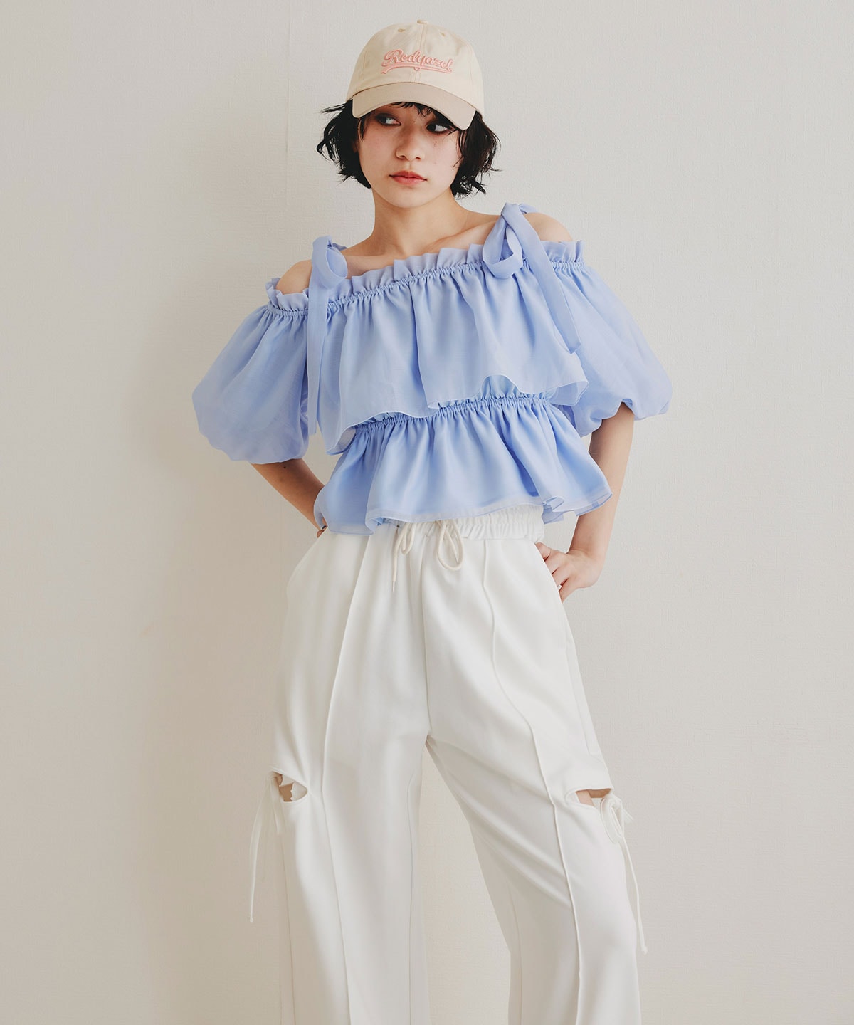 ショルダーリボンフリルオフショルブラウス