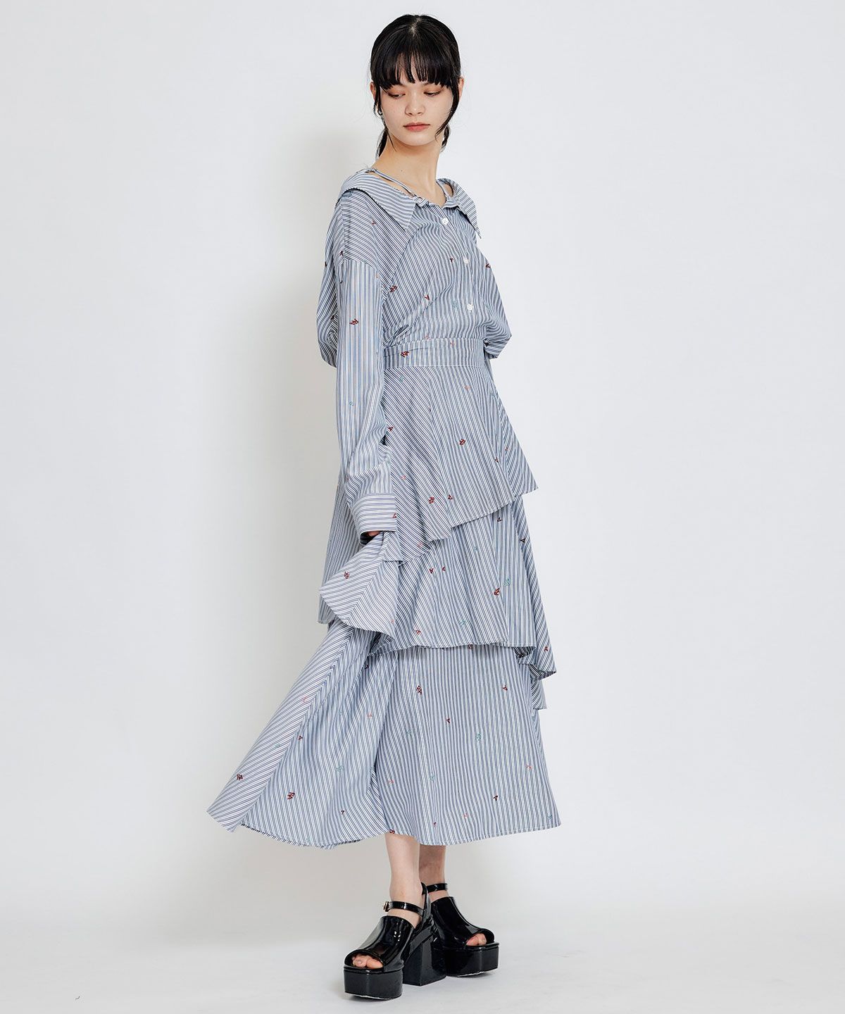 【セットアップ可能】REDYAZELアルファベットロゴ刺繍ティアードロングスカート