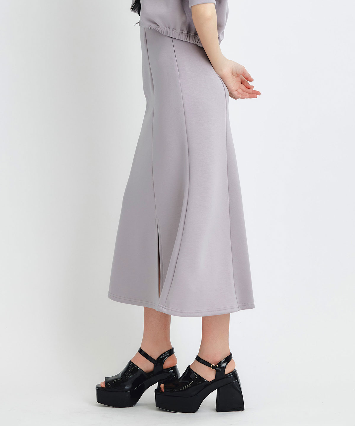 ダンボールセミマーメイドスリットロングスカート