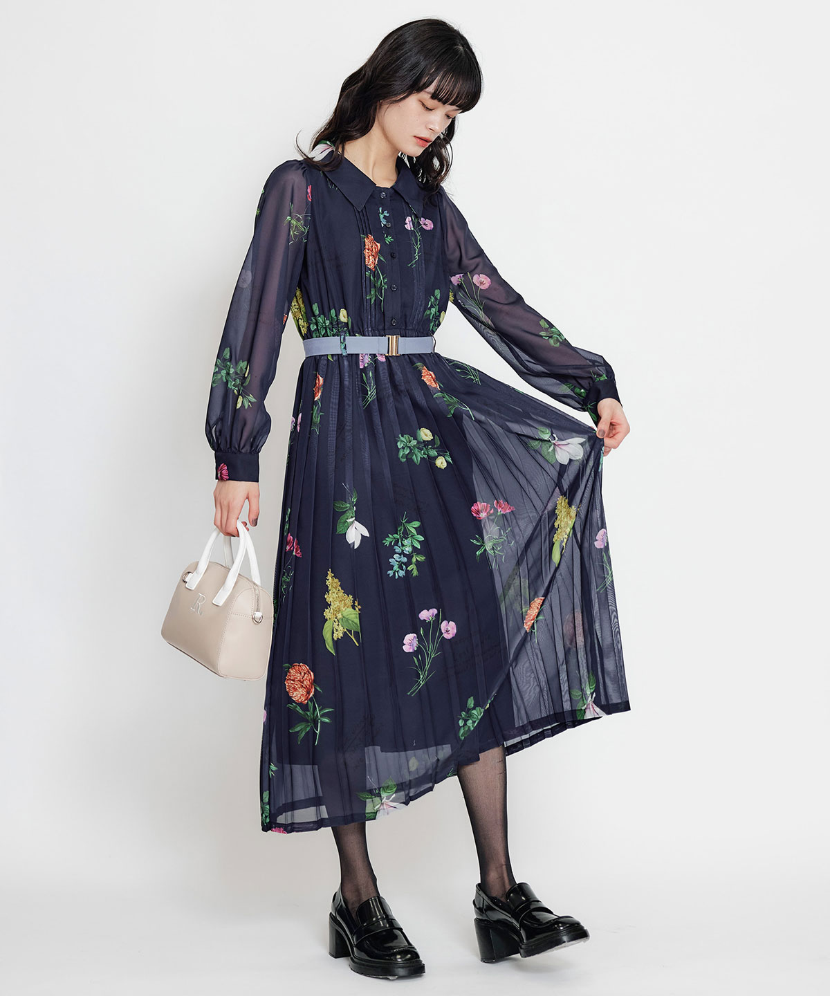 シアーフラワープリーツロングワンピース
