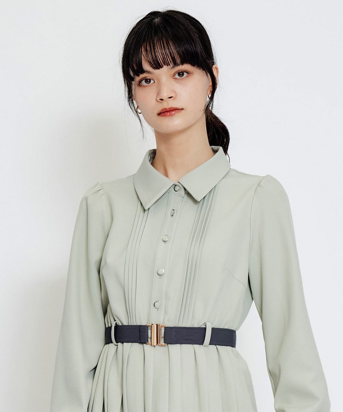 リボンタイプリーツロングシャツワンピース