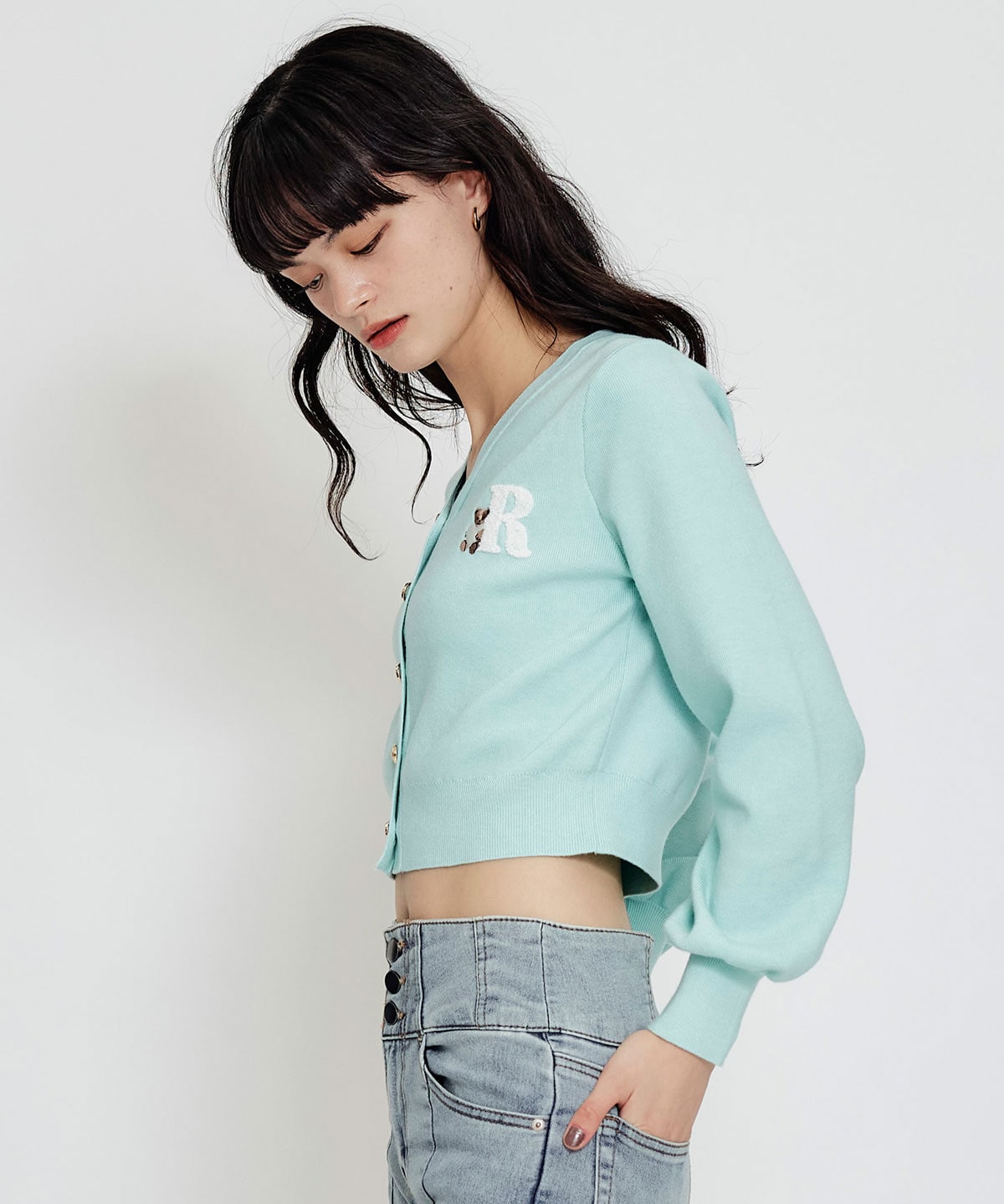 【2/13(金) 昼12時発売開始】AzelyハートVネックカーディガン