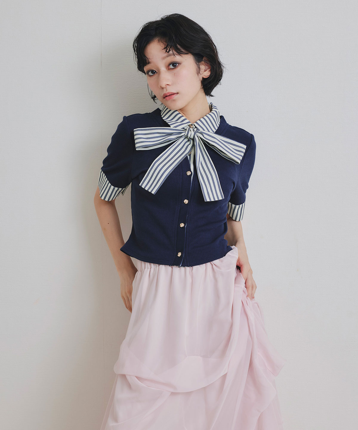 ストライプリボンタイレイヤードニットトップス