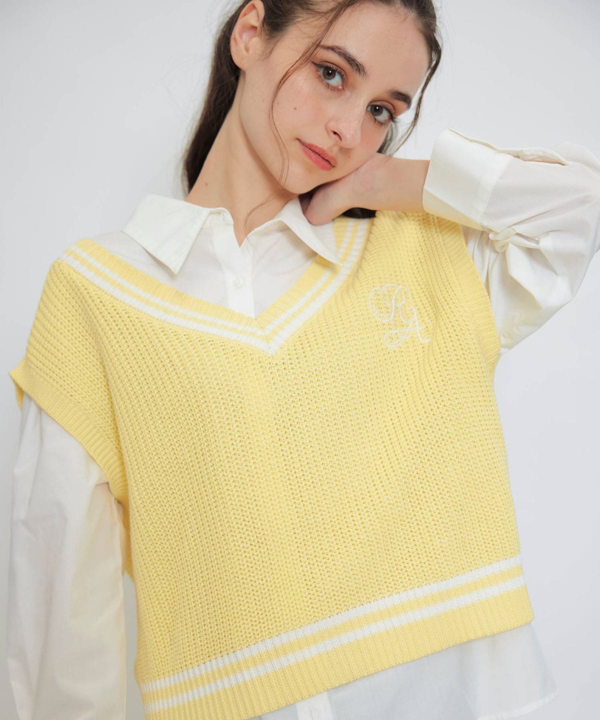 カレッジライクラインベスト×シャツブラウス