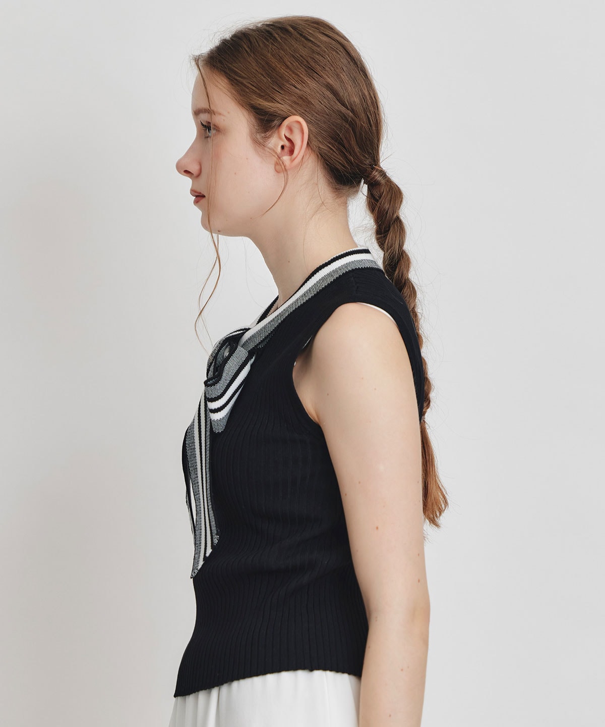 ストライプリボンタイノースリーブリブニット