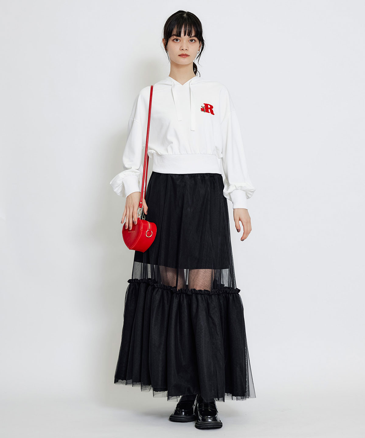 【2/13(金) 昼12時発売開始】Azelyハートショートパーカー