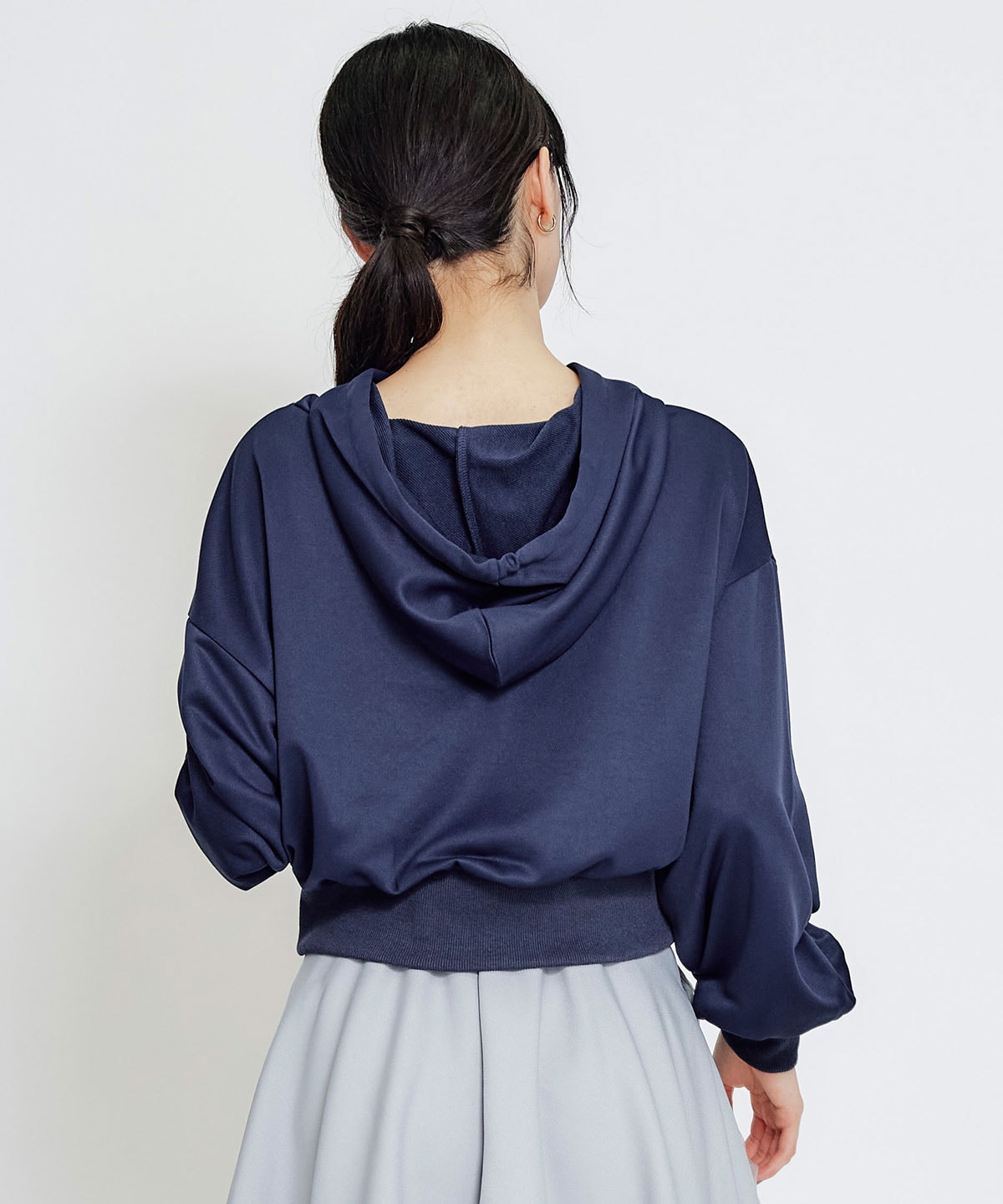 【2/13(金) 昼12時発売開始】Azelyハートショートパーカー