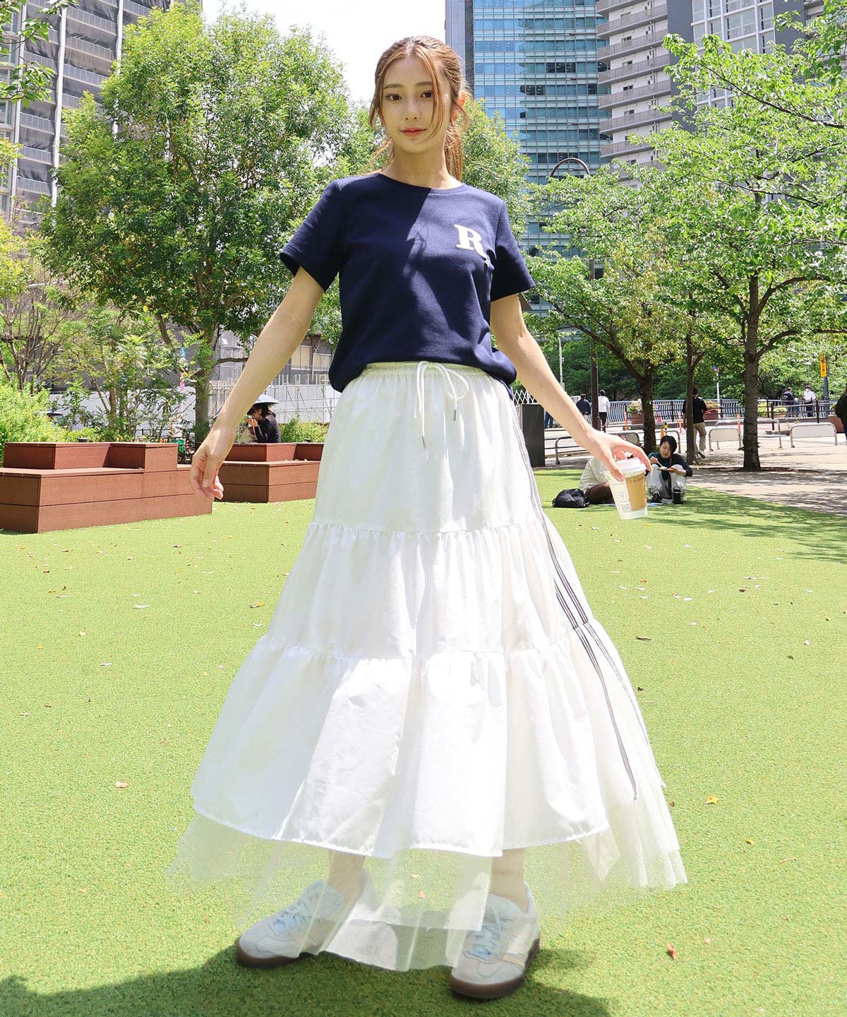 ビジューRチャームTシャツ