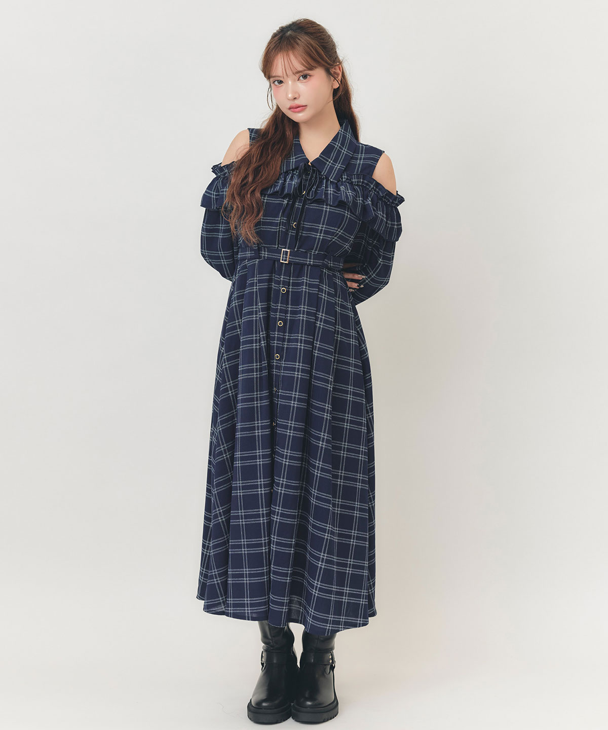 【=LOVE 大場花菜さん着用】フリルチェックオープンショルダーリボンタイロングフリルワンピース