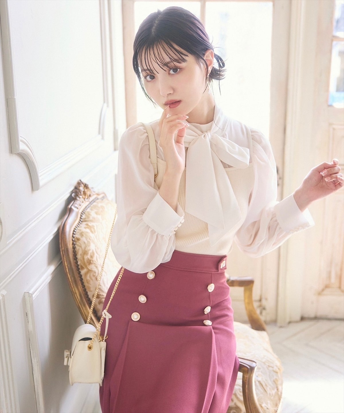 パールボタンデザインタックミニスカート