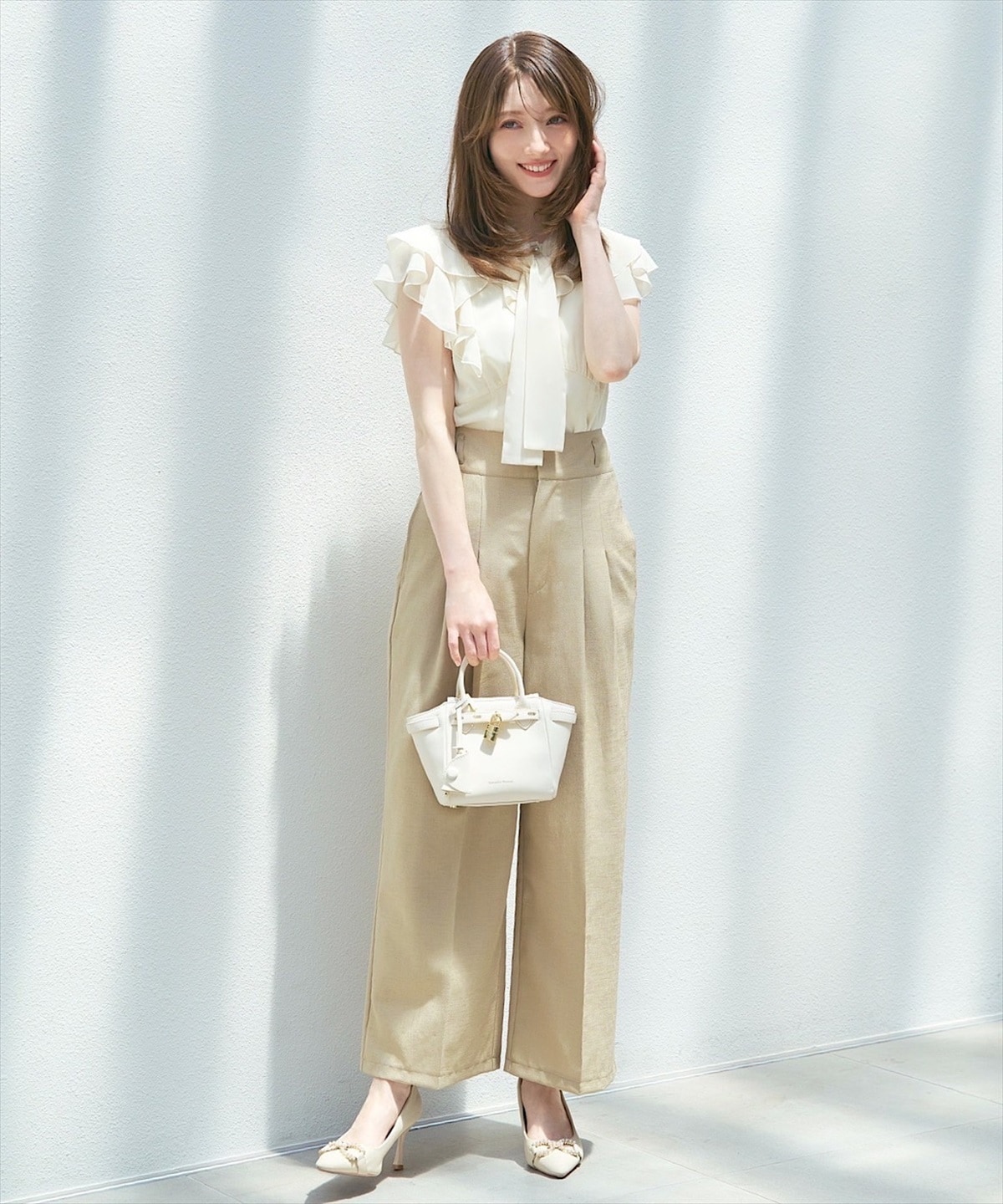 ツータック美シルエットワイドパンツ