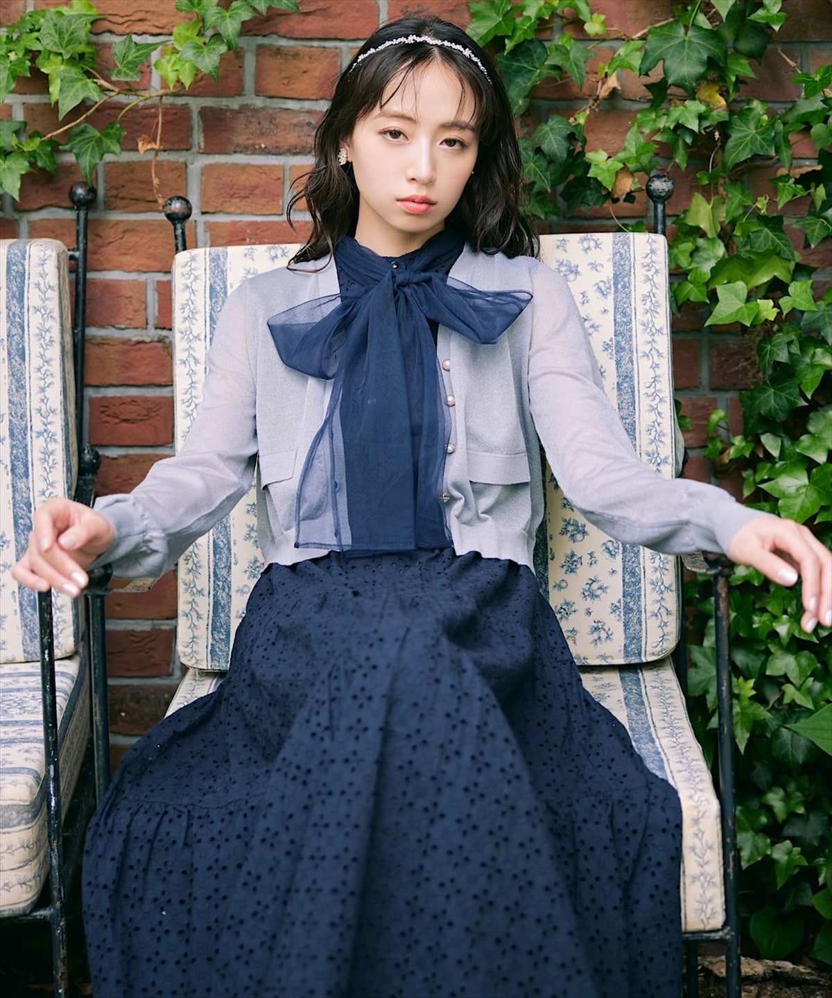 Vネックラメシアーフラップニットカーディガン