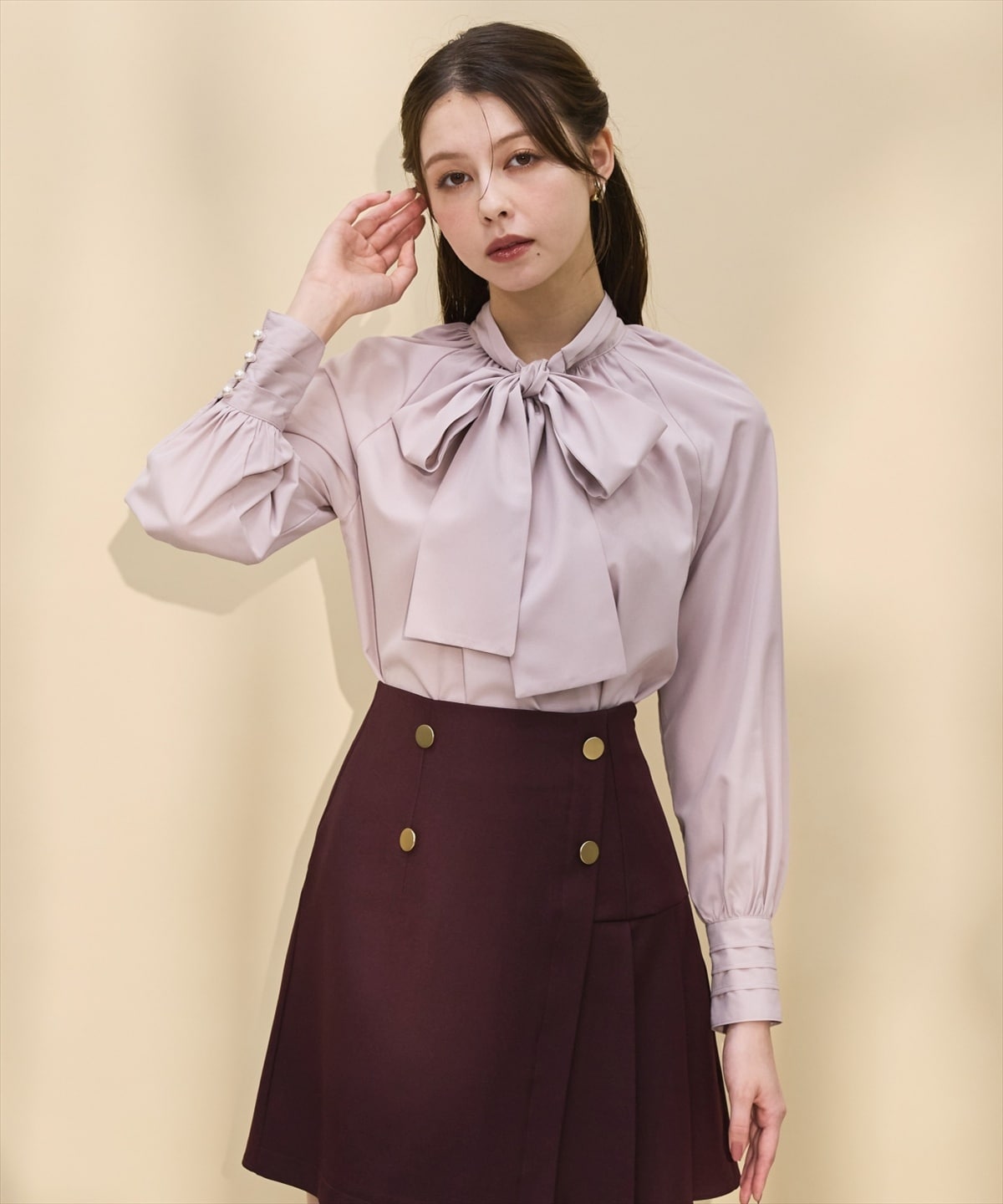 金ボタンアシメプリーツスカート