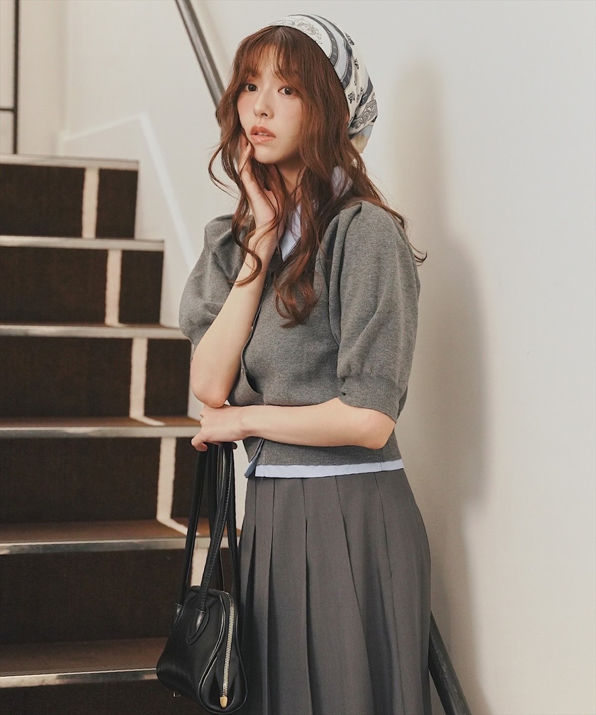 ベルト付きミディ丈プリーツスカート