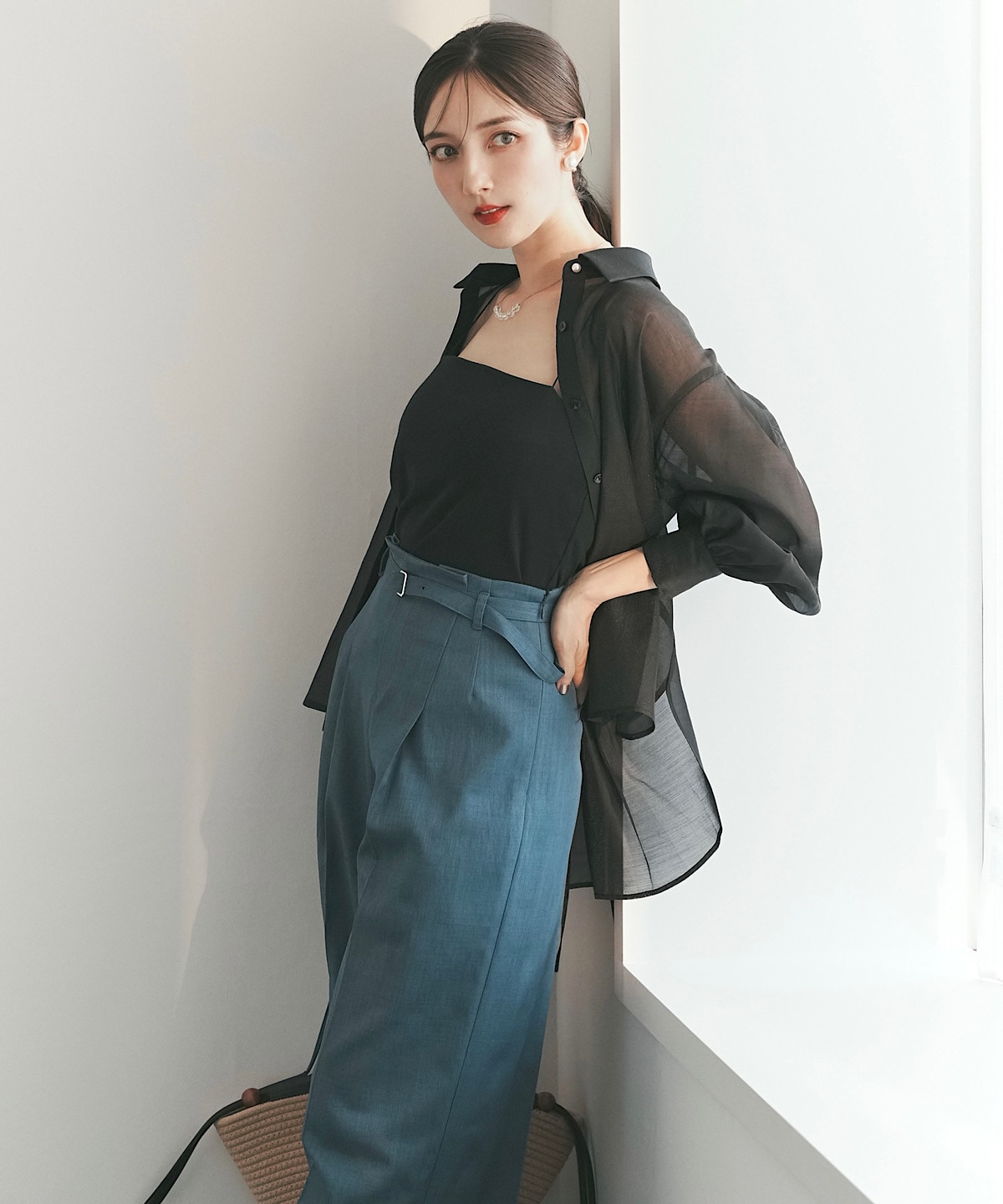 ベルテッドワイドパンツ