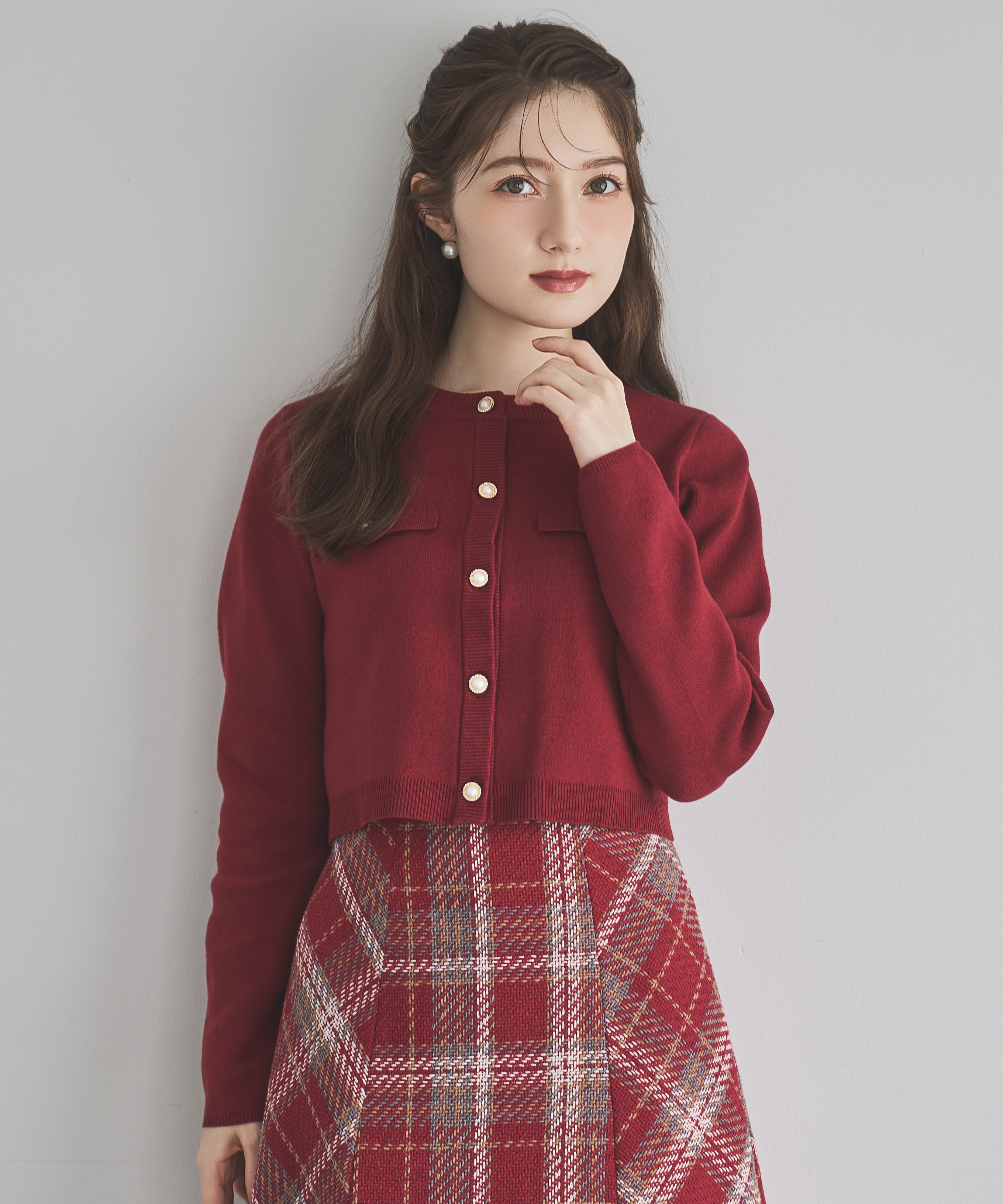 パールボタンクルーネックニットカーディガン