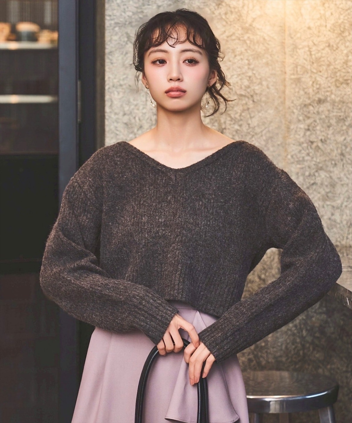 バックリボンニットプルオーバー