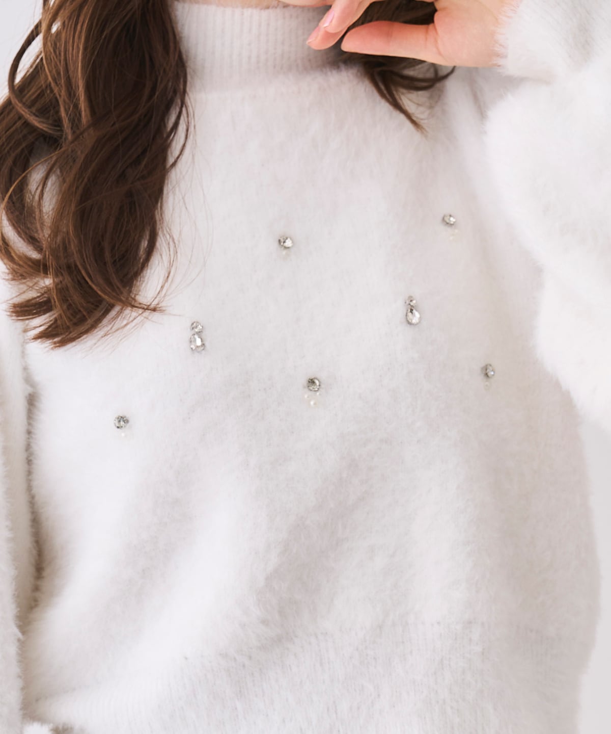 【NEW YEAR SPECIAL ITEM】ビジューハイネックシャギーニット