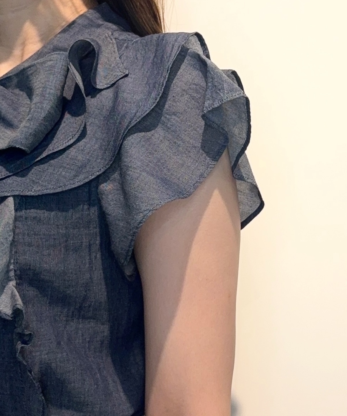 【4/24(Fri)発売】シアーデニムブラウス