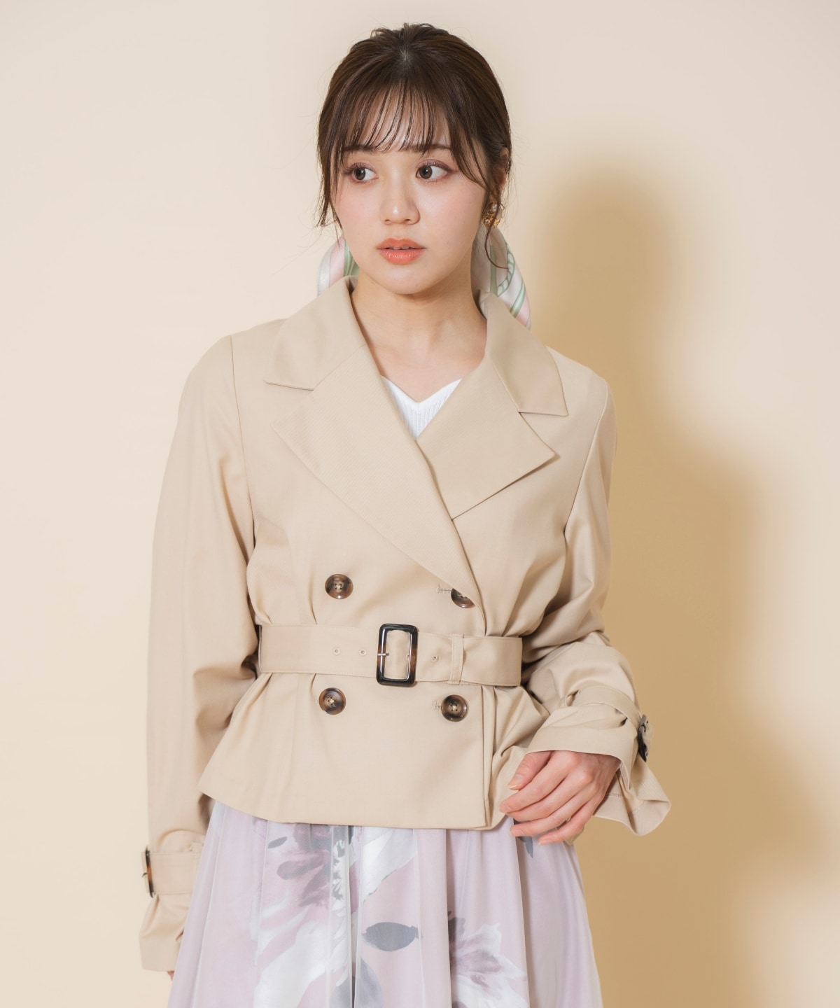 ギャザー袖ショートトレンチ