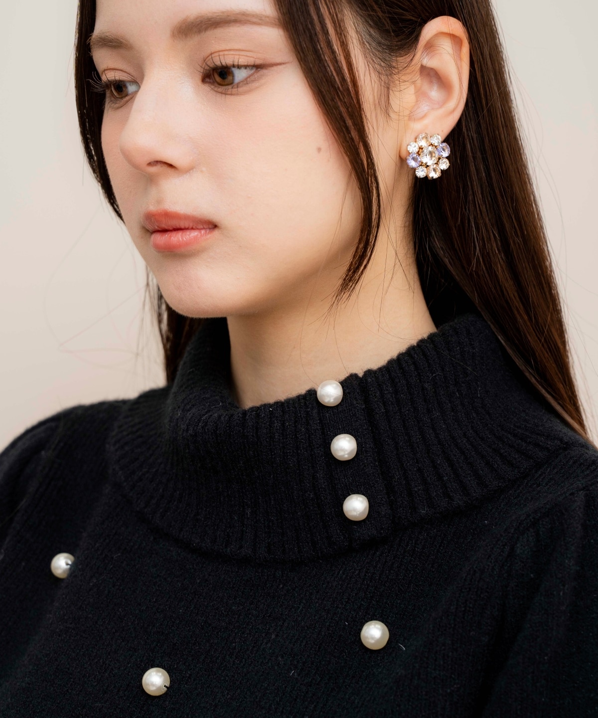 パール付きタートルネックニットワンピース