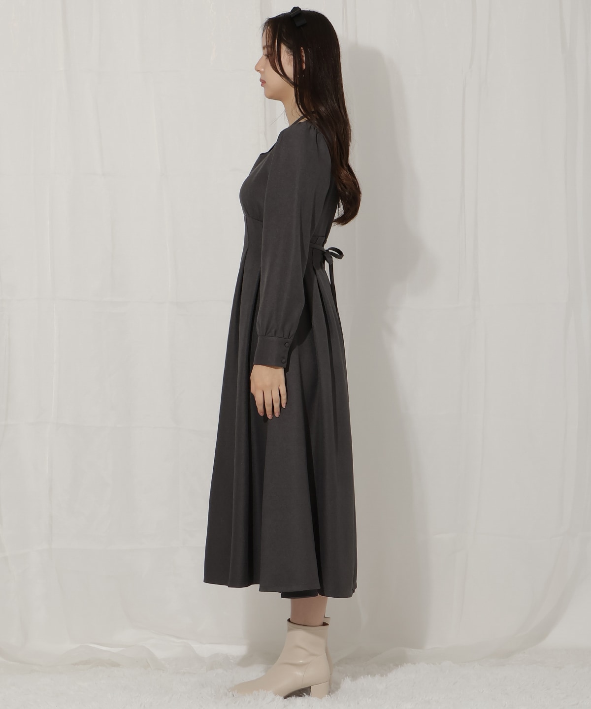 クロスネックフレアワンピース