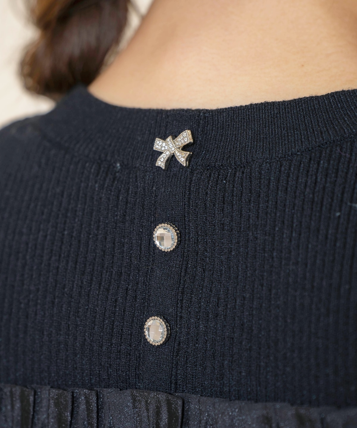 シアーフリルニット