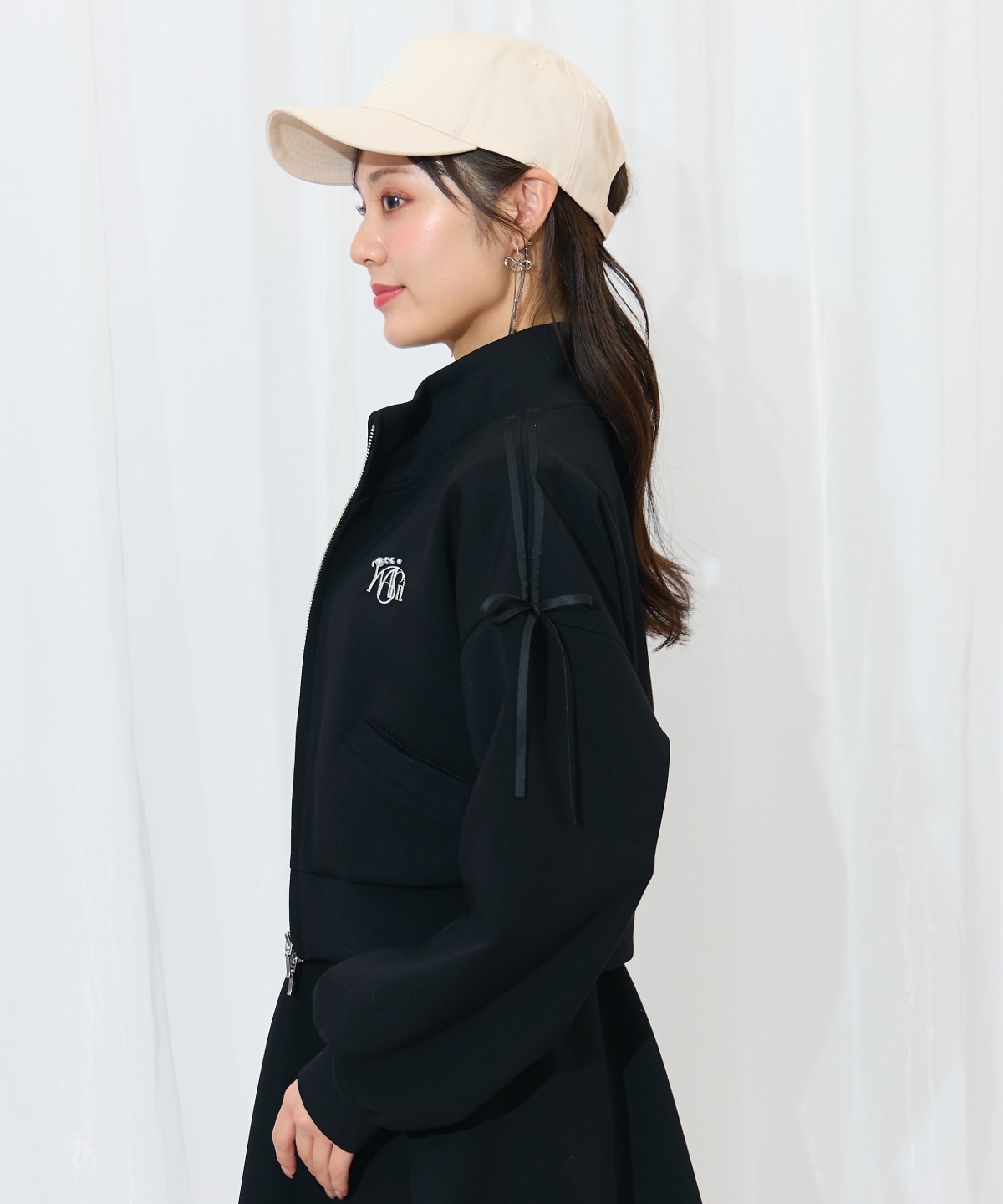 ロゴ刺繍リボントラックジャケット