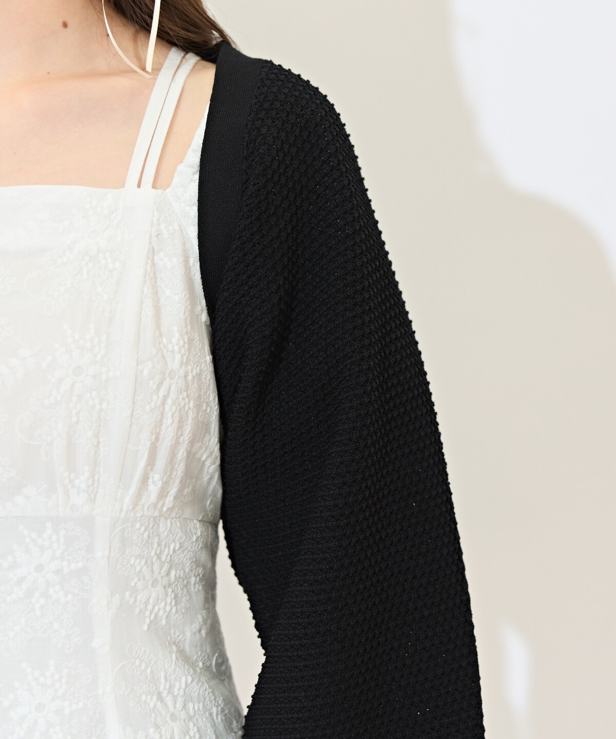 ショート丈柄編みボレロ