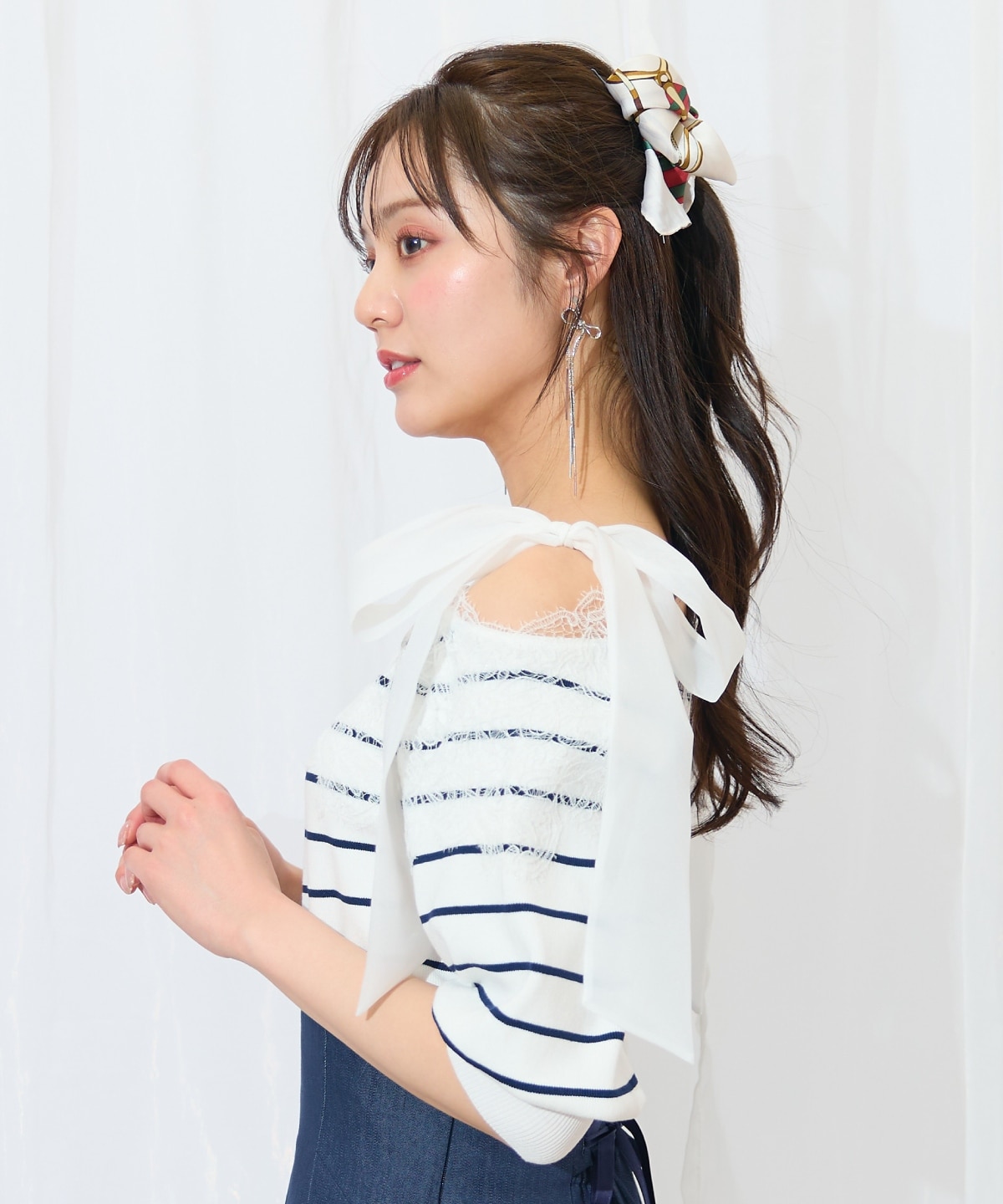 レーストリミング肩リボンニット