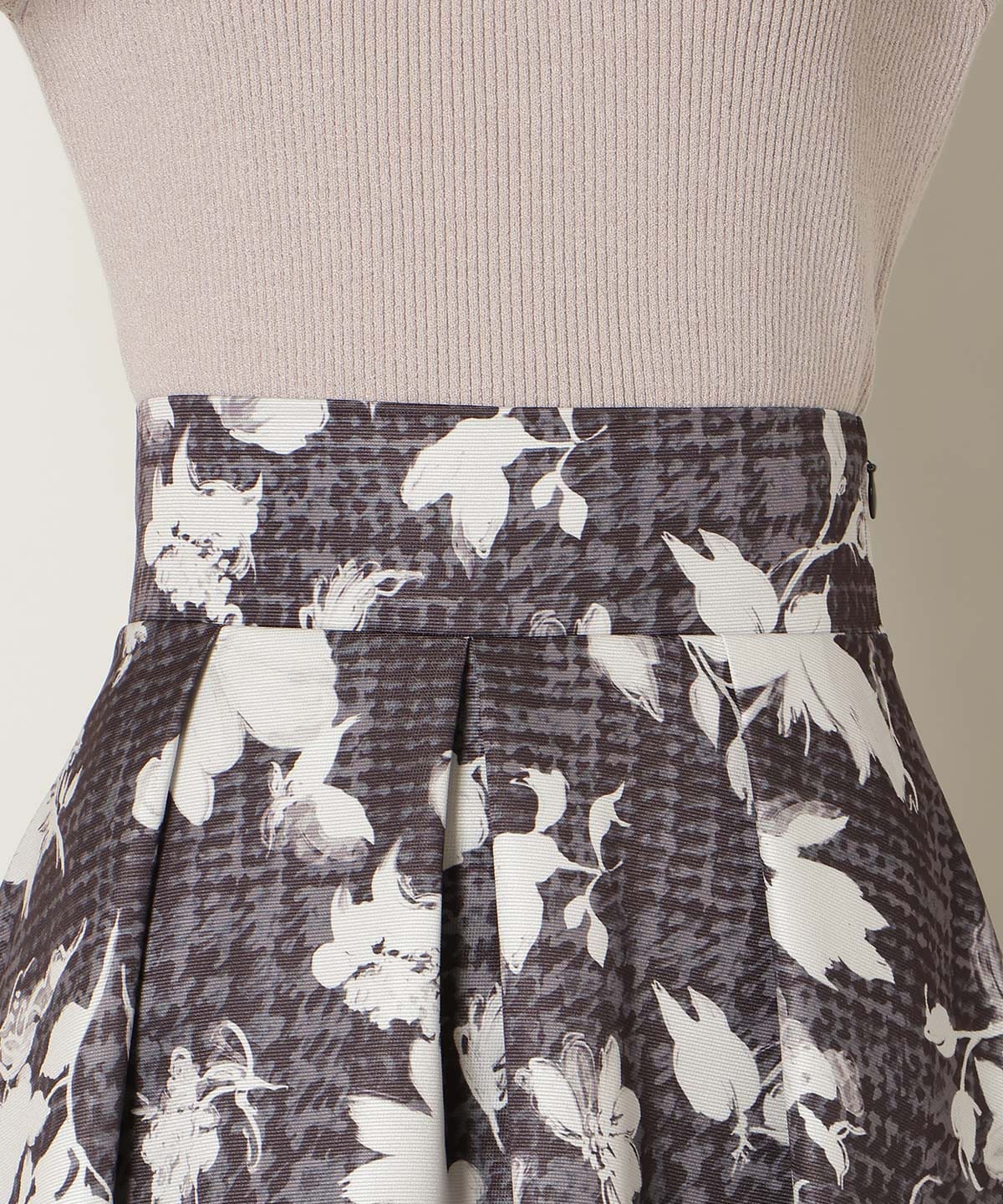 千鳥フラワープリントボリュームタックスカート