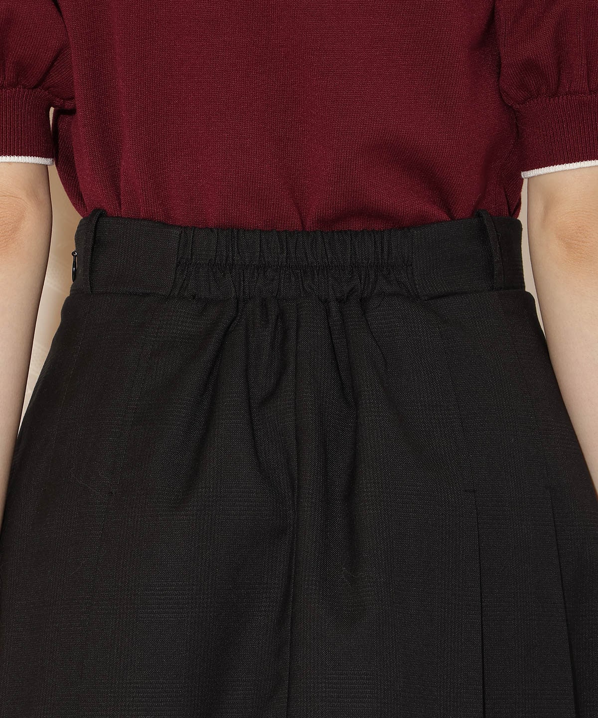 ベルト付きプリーツミニスカート