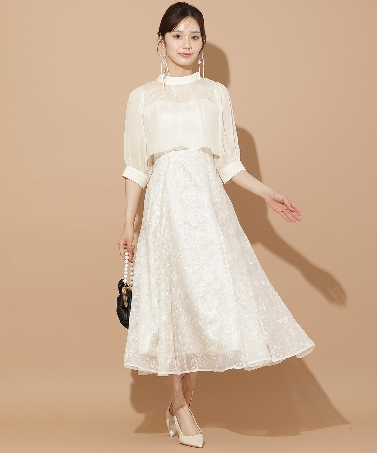 極美品✨ルルウィルビー　アンサンブル　22SS　花柄　セット　2　白　大人可愛い 極美品✨ルルウィルビー アンサンブル 22SS 花柄 セット 2 白