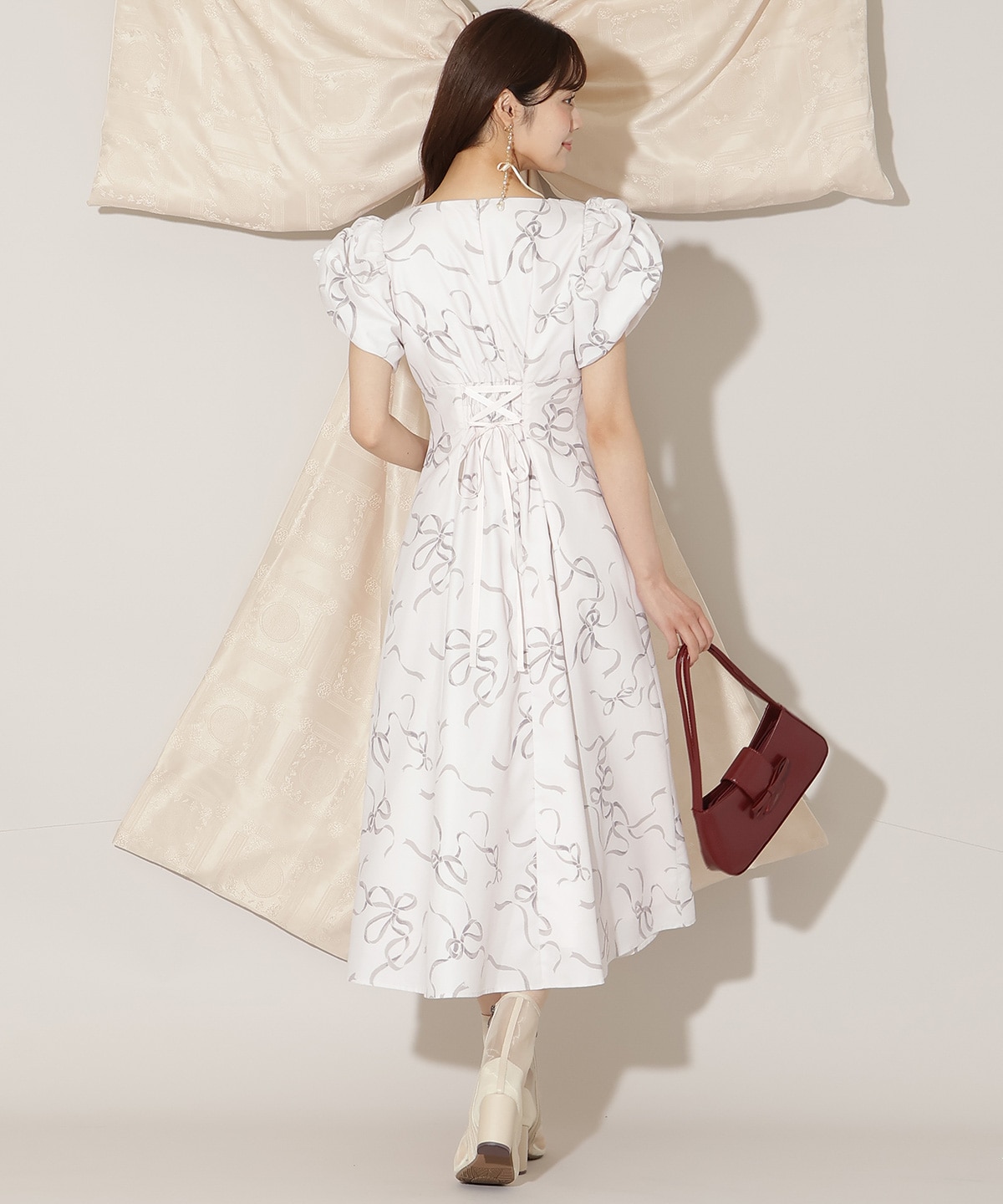 リボンプリントバブルスリーブフレアワンピース