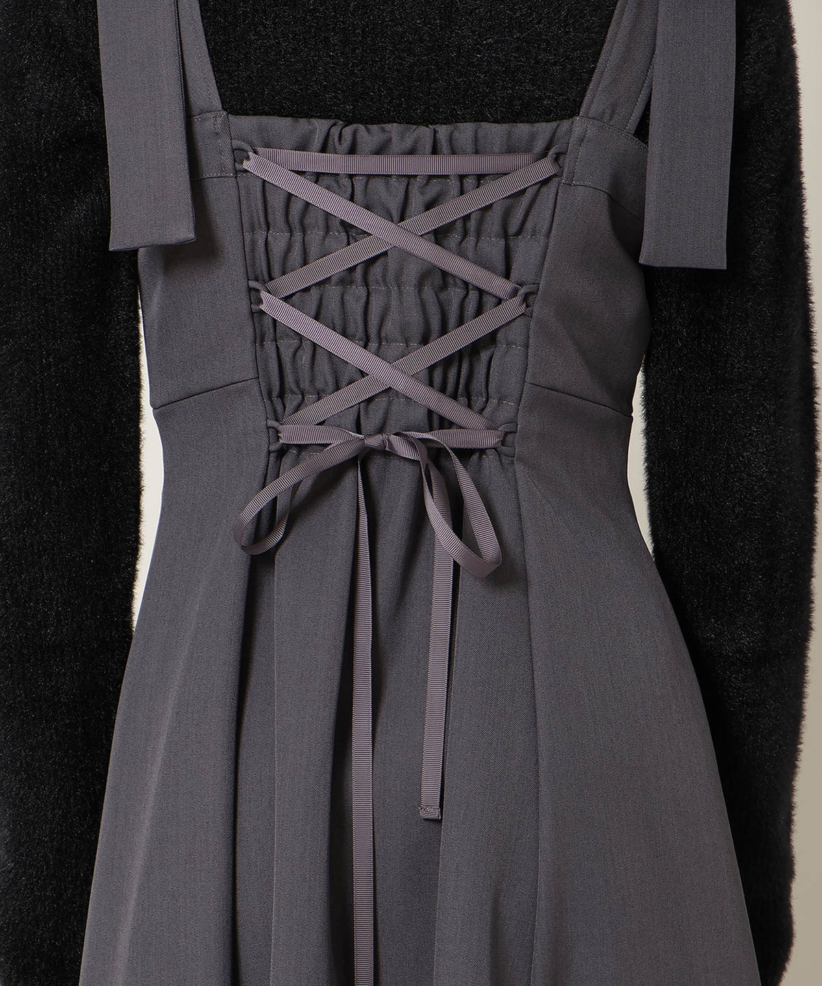 ショルダーリボンフロントZIPワンピース