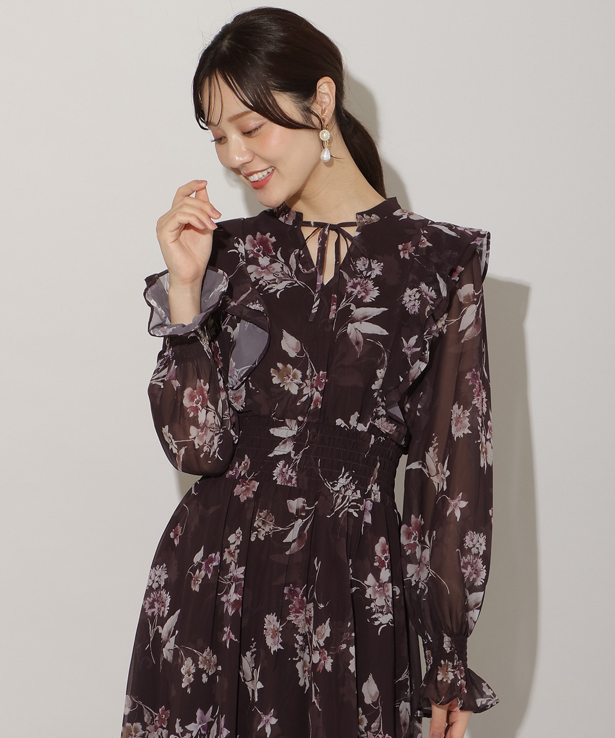 フラワープリントウエストシャーリングワンピース