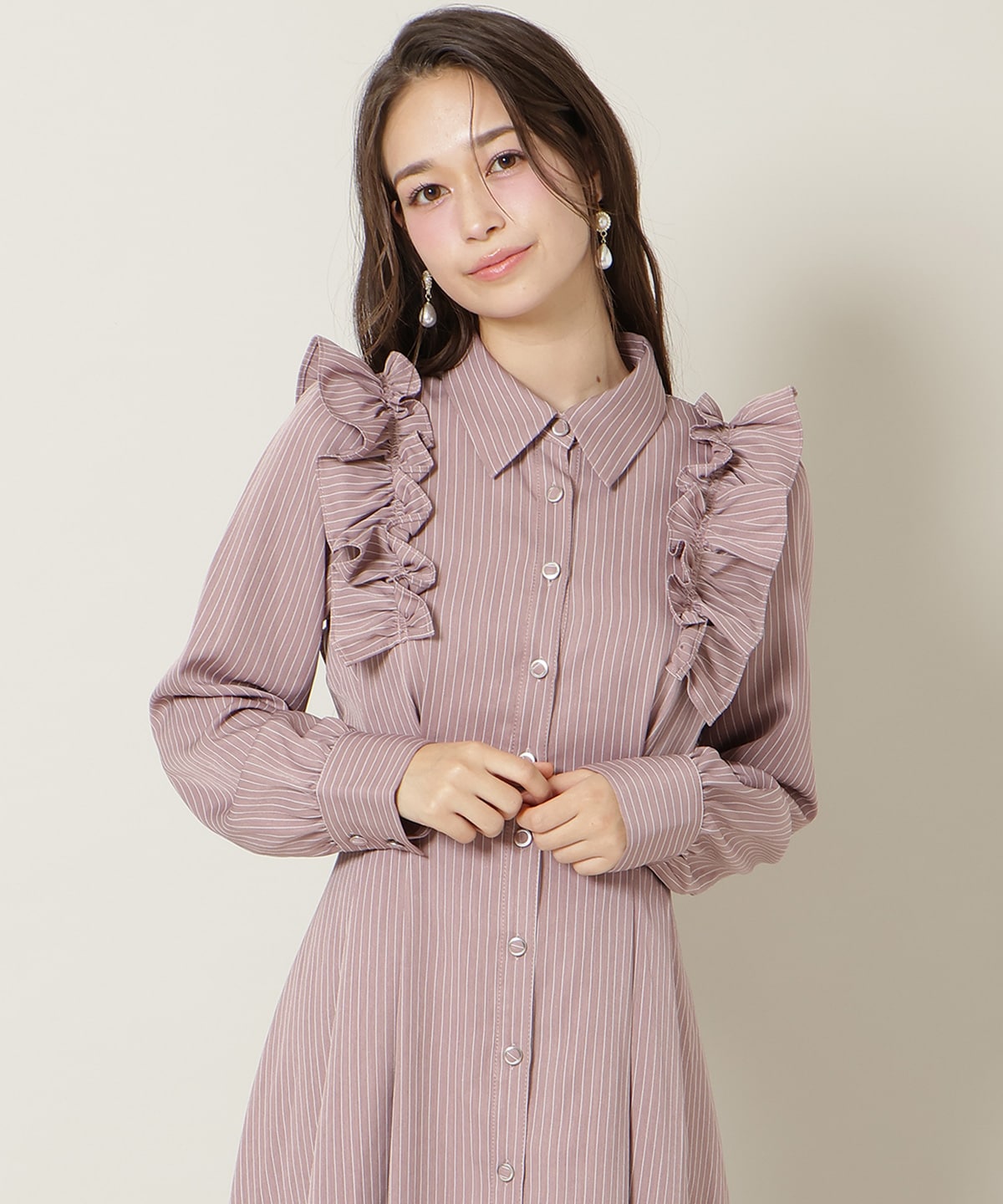 ショルダーフリルリボンタイシャツワンピース