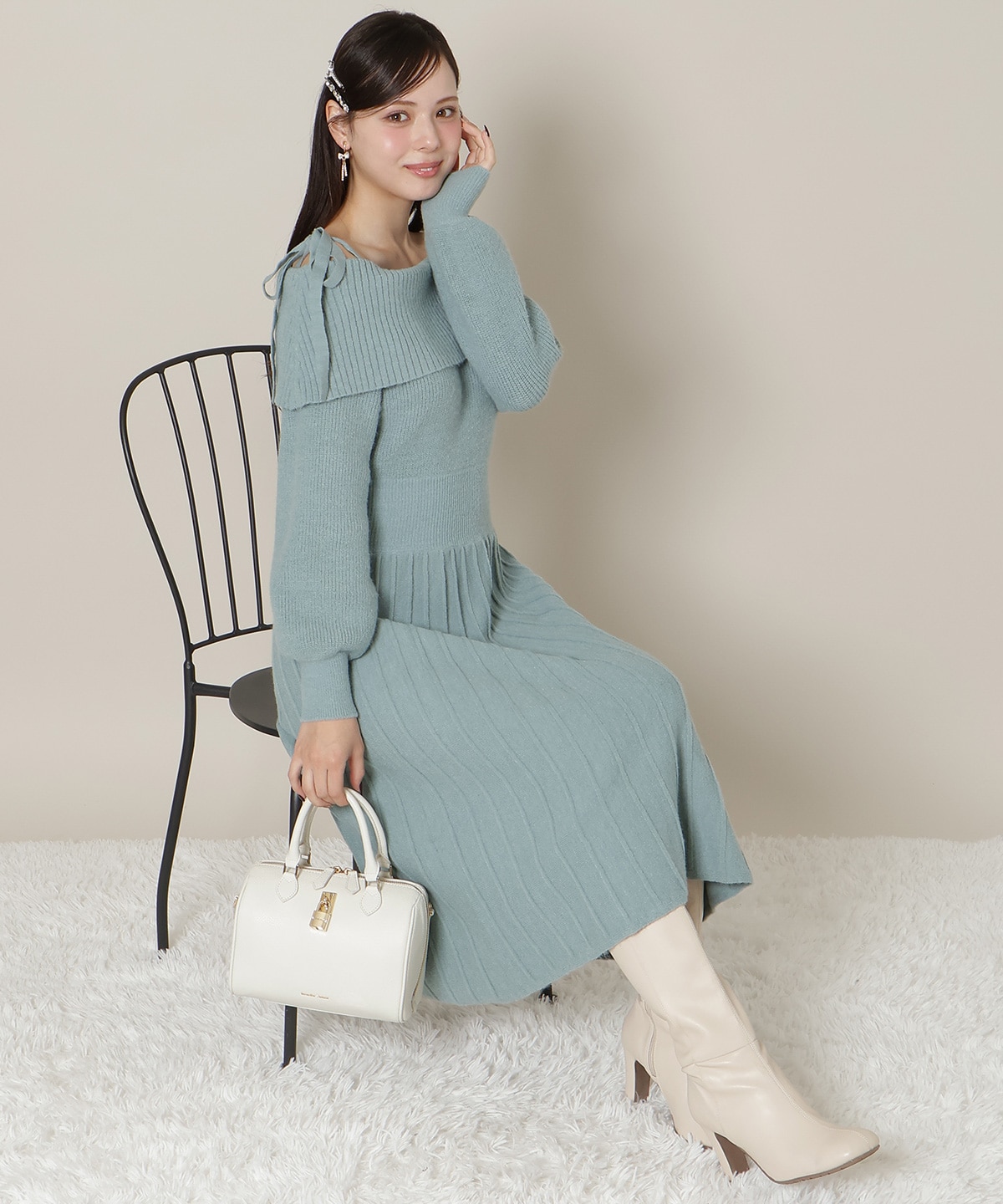 【12/18(thu) 12時予約スタート】オープンショルダープリーツニットOP