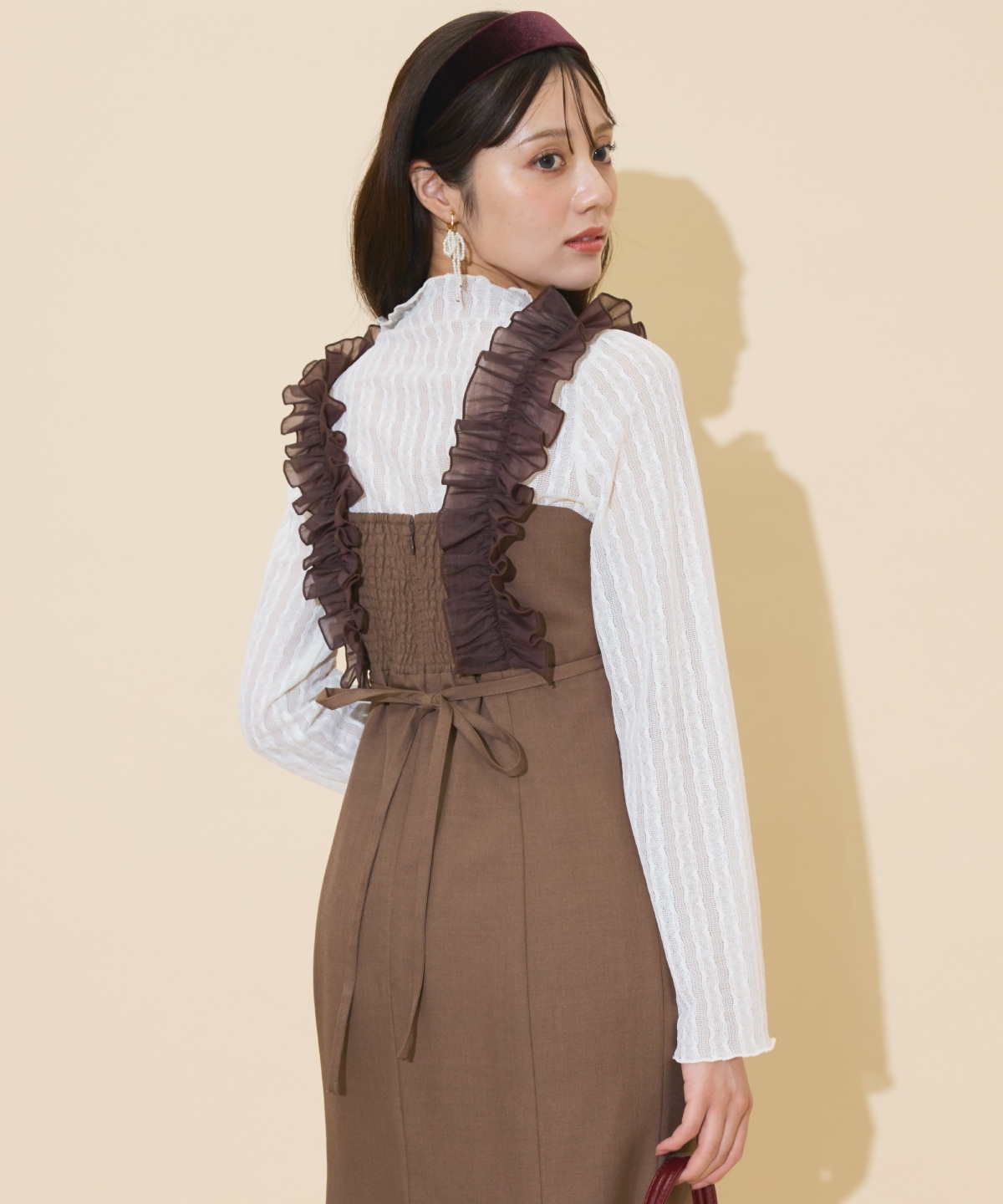 フリルショルダーマーメイドワンピース