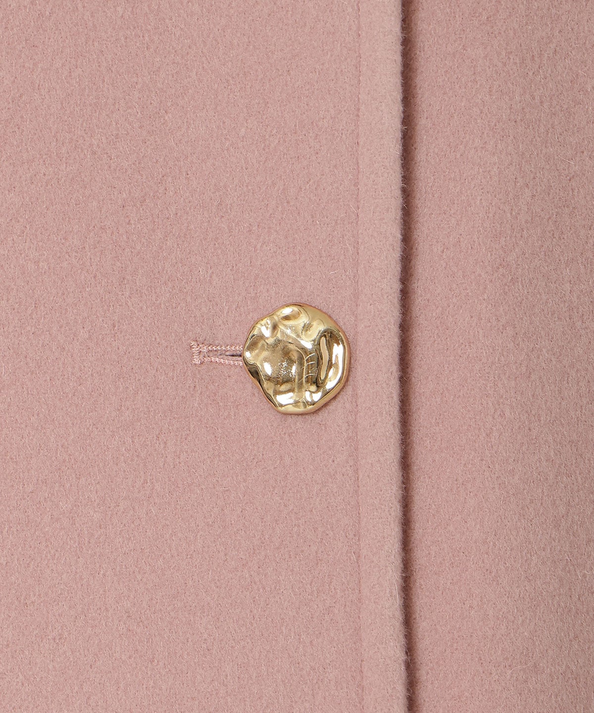 ゴールドボタンミドル丈Ｐコート