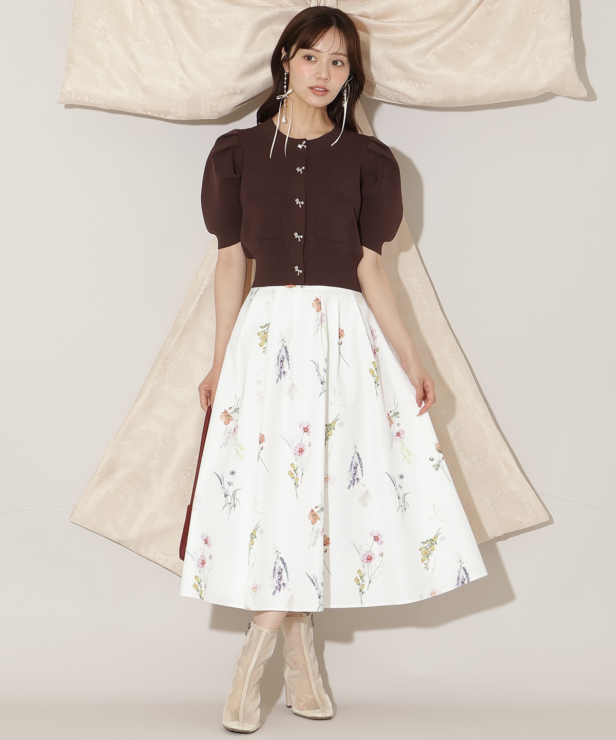 ビジューリボンタックスリーブカーディガン