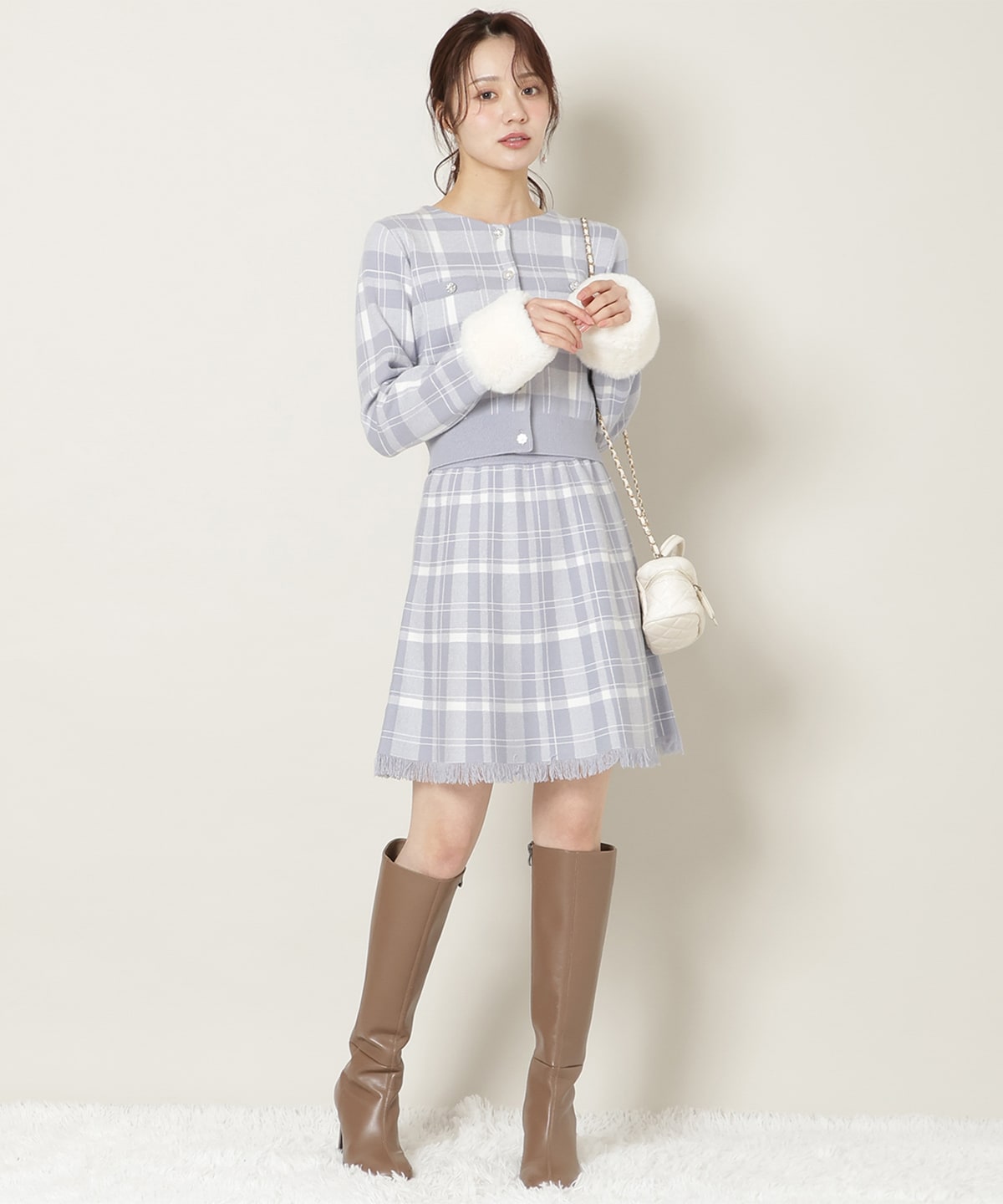 【新色追加】チェック柄ファーカフスカーディガン