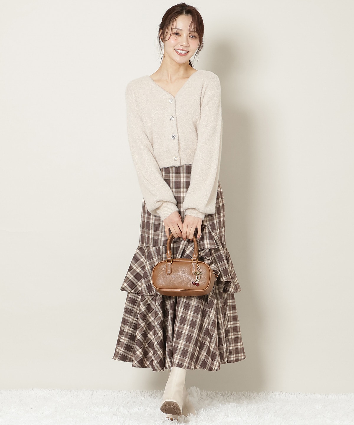 【新色追加】アソートボタンラメフェザーカーディガン