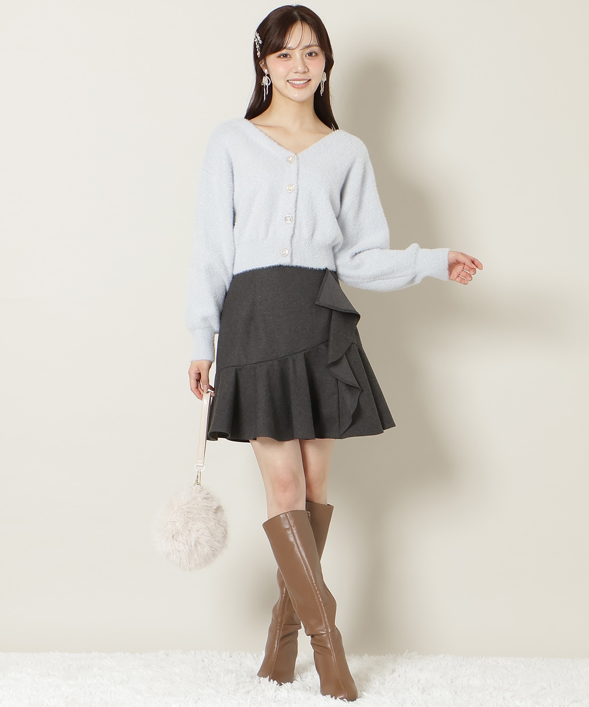 【軽やかラメフェザー】Vネックドロップショルダーカーディガン