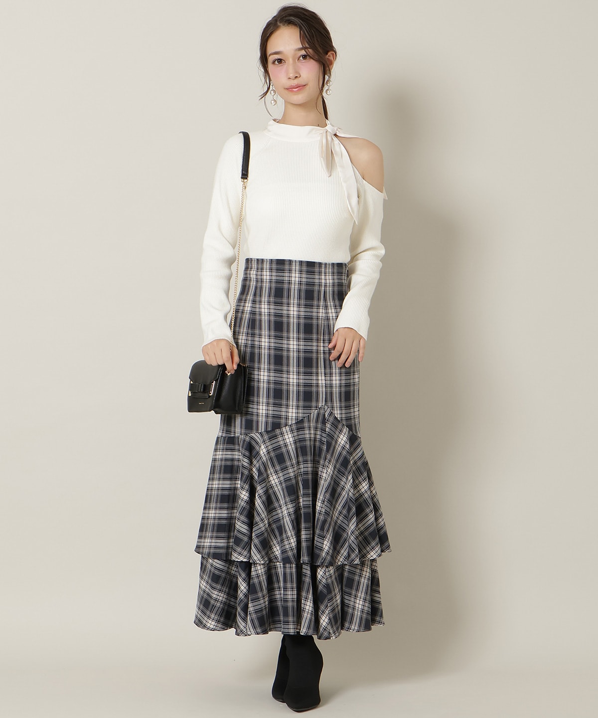 ワンショルリボンタイリブニット